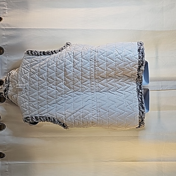 TEEZHER XL Faux fur Reversible Vest - Picture 10 of 12